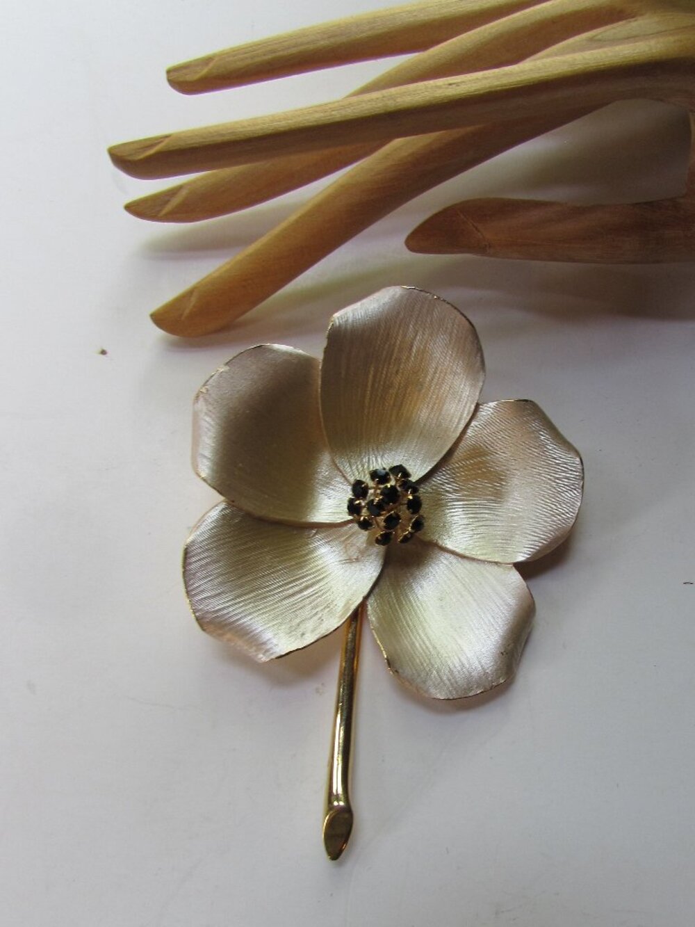 Park Lane Brooch Flower Petals Silvery Gold